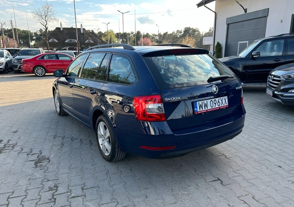 Skoda Octavia cena 36900 przebieg: 327611, rok produkcji 2017 z Imielin małe 254